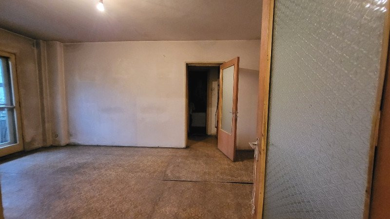 OPORTUNITATE / IANCULUI / 2 BAI / BALCON 10 MP / ETAJ 2/ LIBER