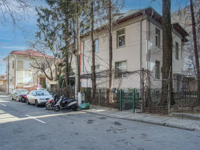 Apartament in vila, Primaria sector 1