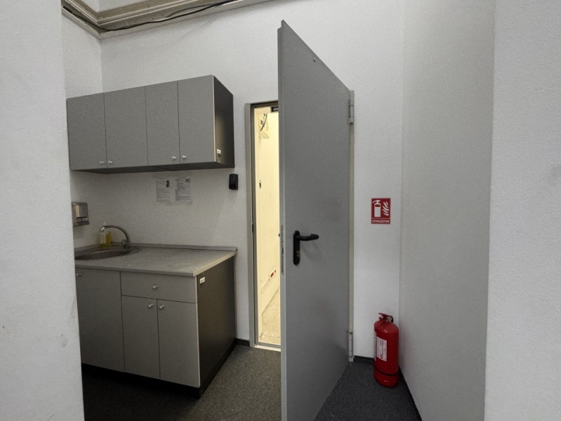 Afi Mall - spatiu comercial / Vad Excelent / Disponibilitate imediata !