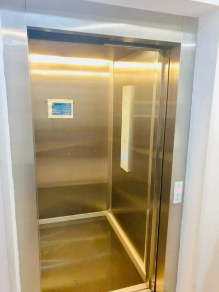Vitan Mall | Parcare subterana inclusa | Stradal