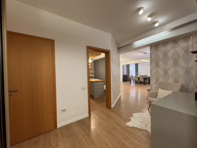 Apartament cu curte proprie de 90 mp în Herăstrău – La prima închiriere!