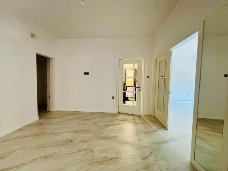 Apartament 2/3 camere | Tineretului | Boxa | Parcare | Recent renovat