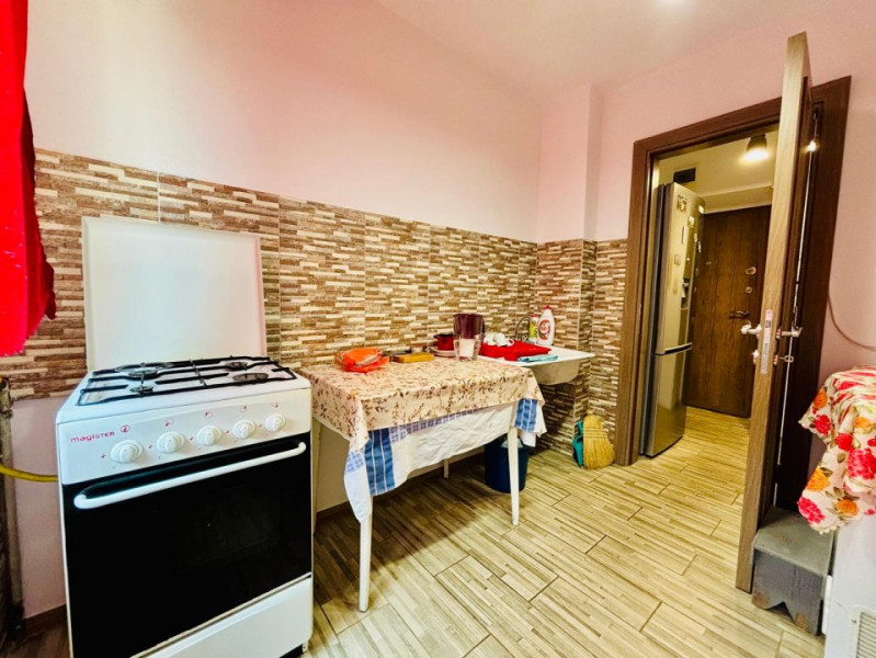 Titan Potcoava - Parc IOR | Bloc reabilitat | Renovat recent 