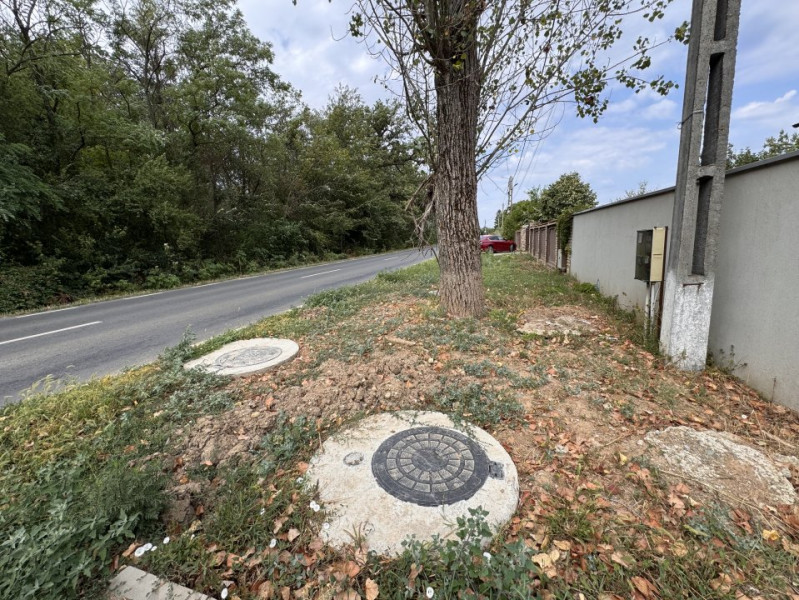 Teren 1.666 mp, construibil, cu acces direct din DN1 – lângă pădurea Snagov