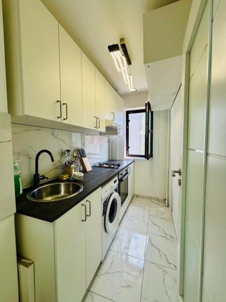Metrou 1 Decembrie | Complet renovat | Gata de mutare | Bloc reabilitat