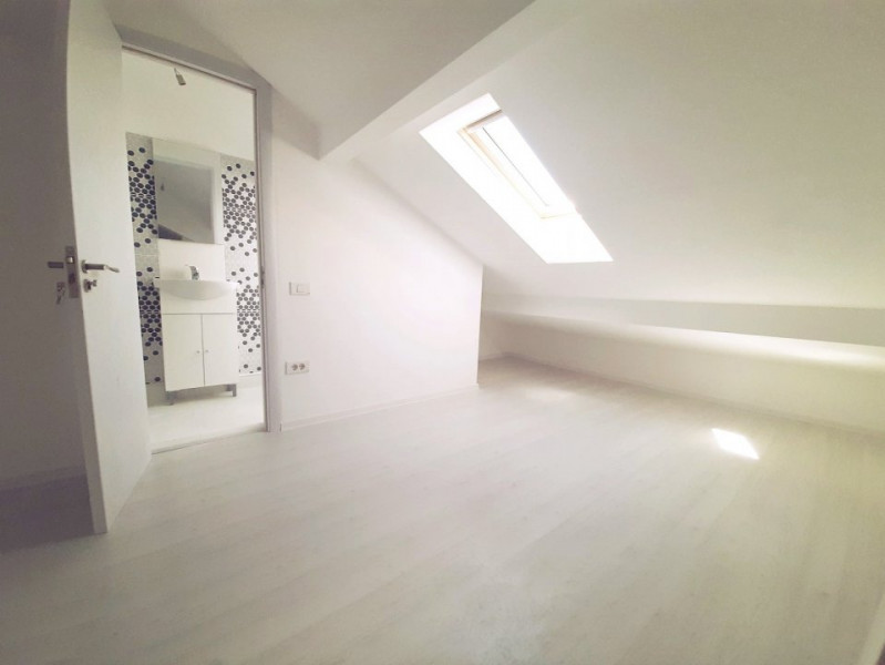 DUPLEX 4 CAMERE / CENTRALA / PARCARE / NELOCUIT