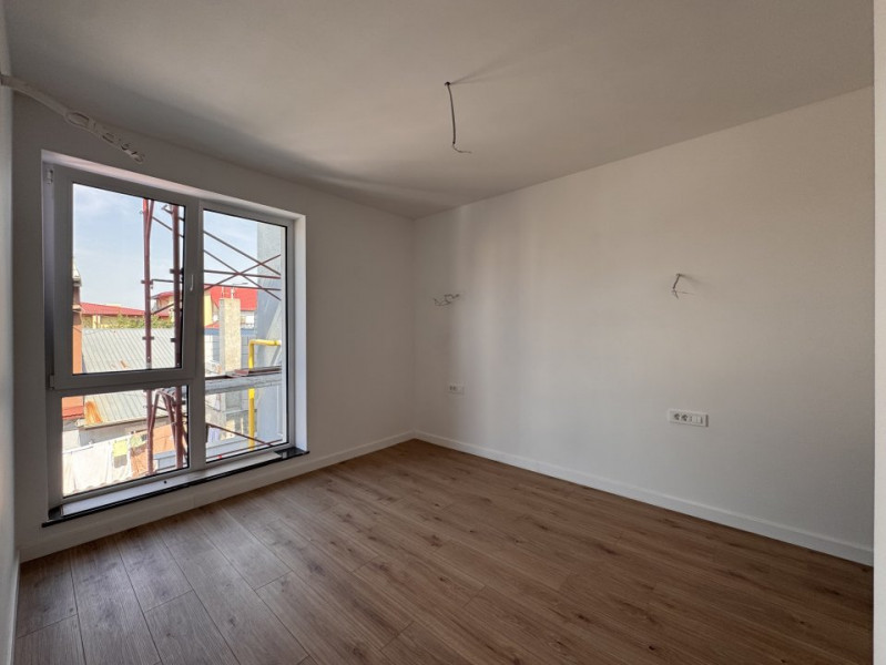 Acasa - la doar câteva minute de metrou !