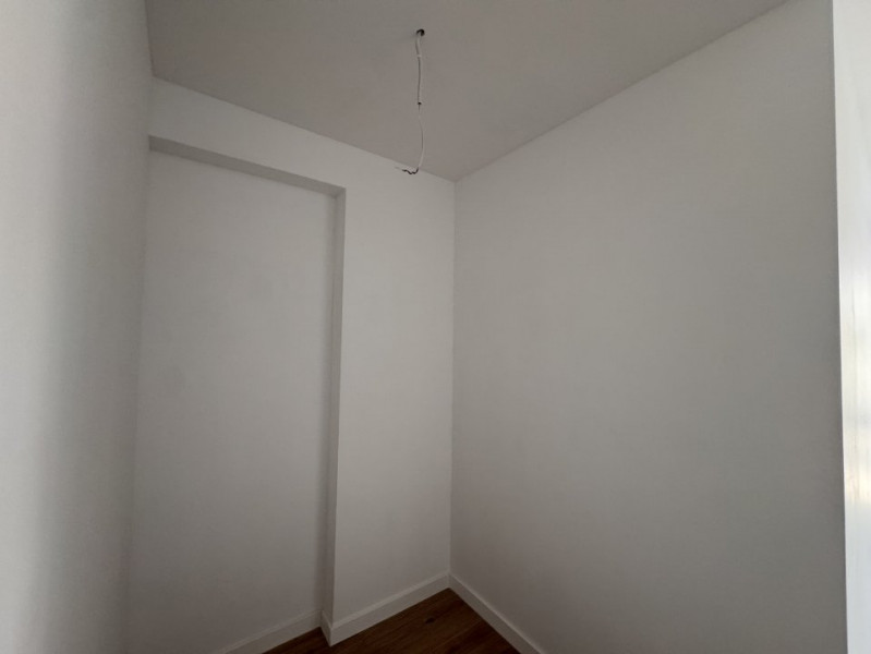 Acasa - la doar câteva minute de metrou !