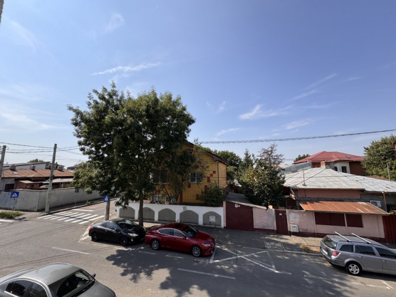 Acasa - la doar câteva minute de metrou !