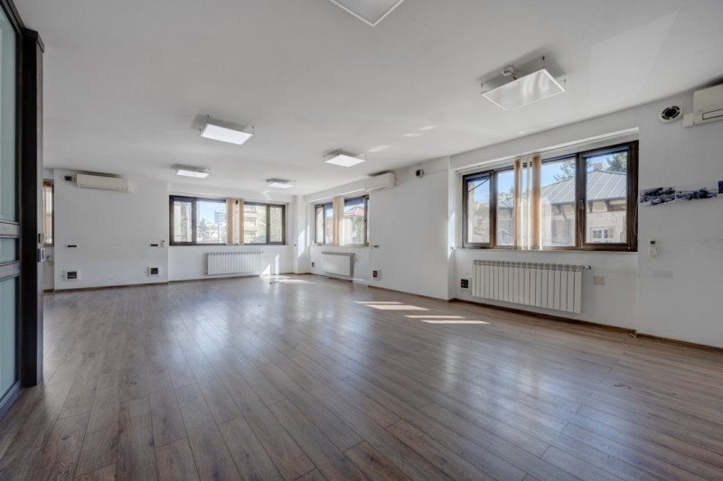 CLĂDIRE DE BIROURI – IMOBIL EMBLEMATIC ÎN ZONA KISELEFF – AVIATORILOR!