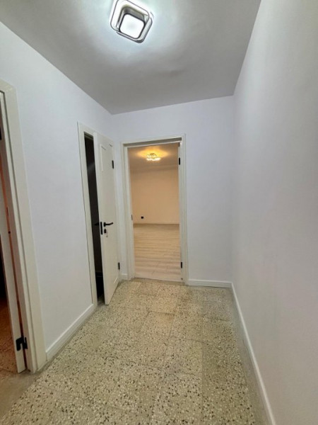 POLICLINICA TITAN / P-TA SALAJAN / RENOVAT COMPLET / GATA DE MUTARE