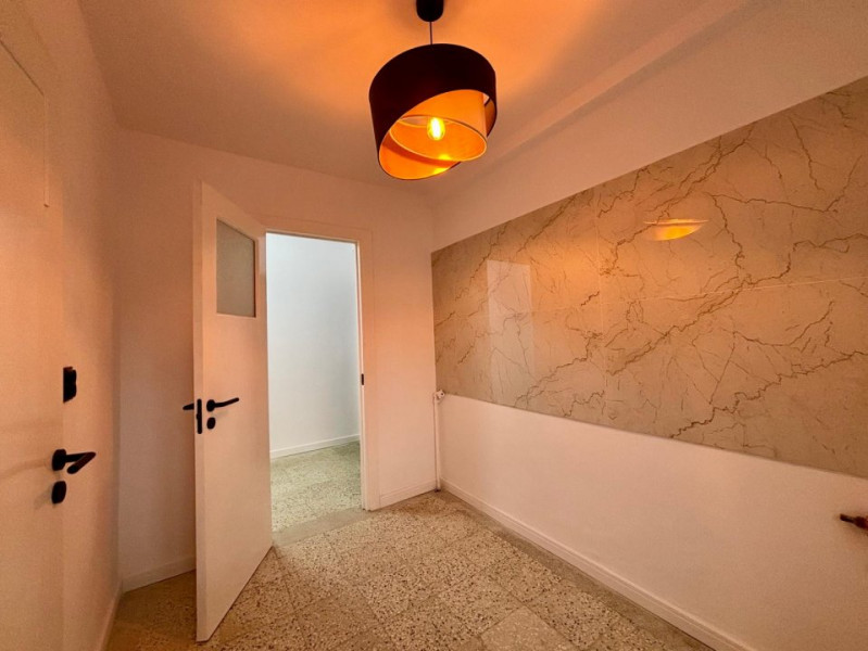 POLICLINICA TITAN / P-TA SALAJAN / RENOVAT COMPLET / GATA DE MUTARE