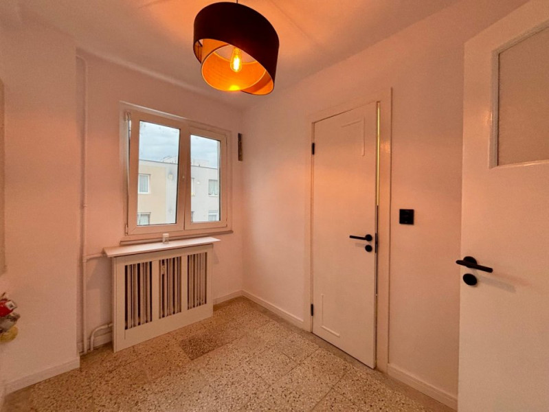 POLICLINICA TITAN / P-TA SALAJAN / RENOVAT COMPLET / GATA DE MUTARE