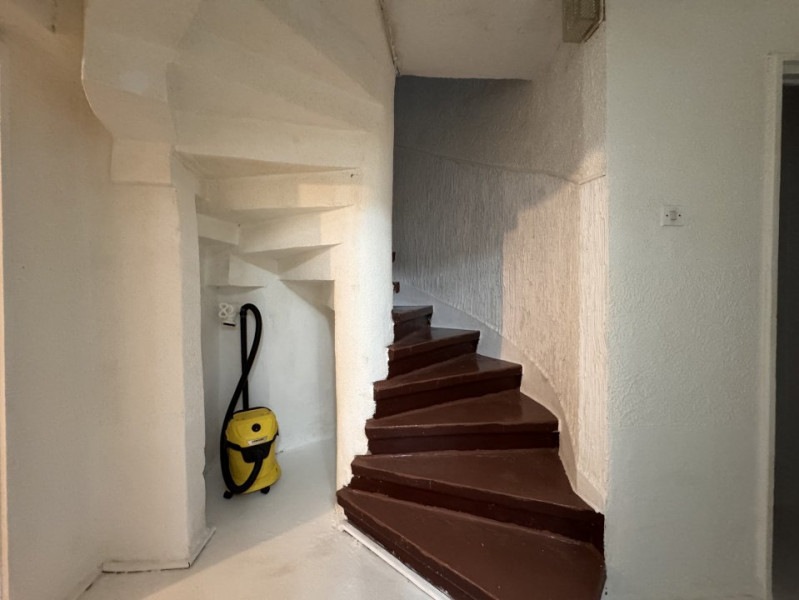 Duplex rar întalnit în București – 5 camere, 2 niveluri, lângă Parcul Morarilor!