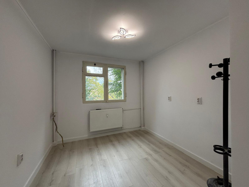 Mega Mall | Renovat la cheie | Balcon 9 mp