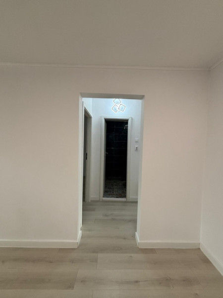 Mega Mall | Renovat la cheie | Balcon 9 mp