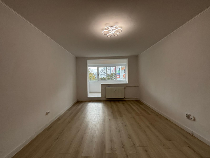 Mega Mall | Renovat la cheie | Balcon 9 mp