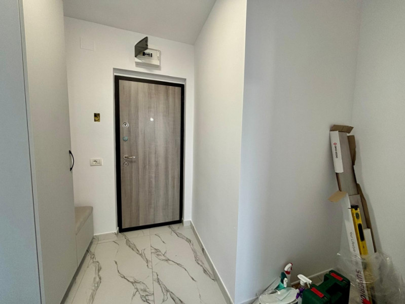 Apartament 2 camere renovat gata de mutat | Sectia 7 Politie | Vedere Est 