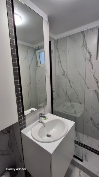 Apartament 2 camere renovat gata de mutat | Sectia 7 Politie | Vedere Est 