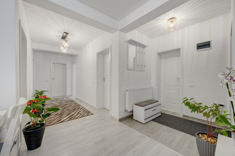 Casă pe parter, curte matură, complex liniștit – Clinceni !