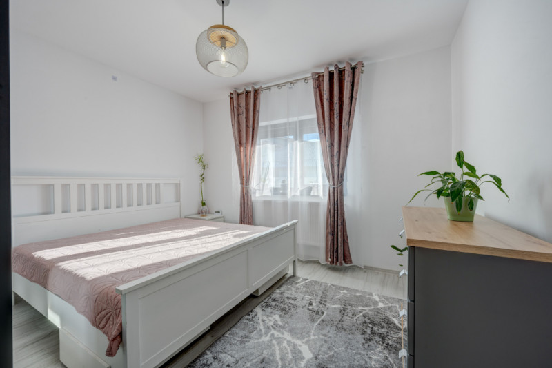 Casă pe parter, curte matură, complex liniștit – Clinceni !