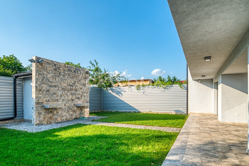 APARTAMENT 4 CAMERE LUX - CURTE PROPRIE / SECTOR 1 / METROU