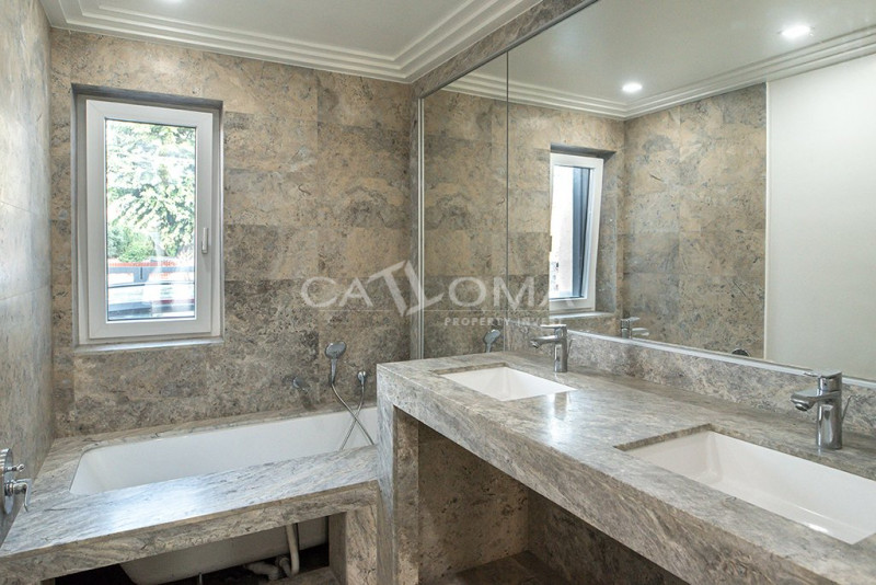 APARTAMENT 4 CAMERE LUX - CURTE PROPRIE / SECTOR 1 / METROU