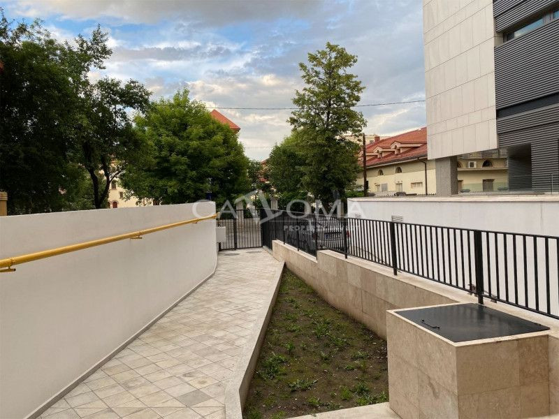 KISELEFF / FINISAJE PREMIUM / APATAMENT GENEROS CU DOUA TERASE MARI TIP CURTE 